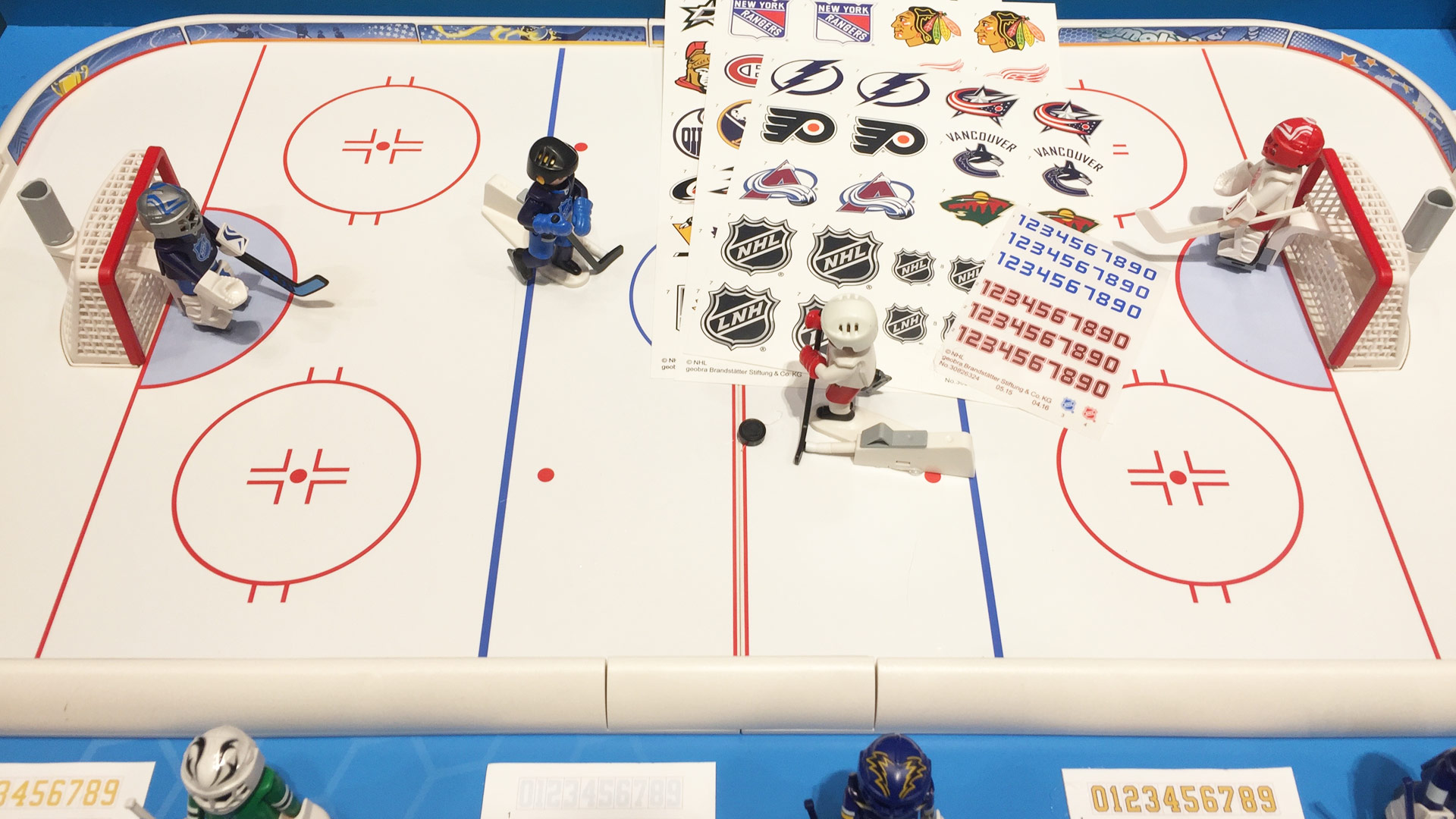 Playmobil Hockey NHL Set Rink and Goalies at Toy Fair 2017